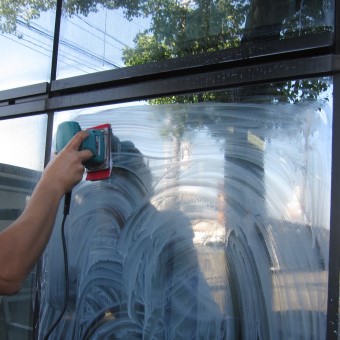 ミラーガラスの水垢汚れを掃除する方法
